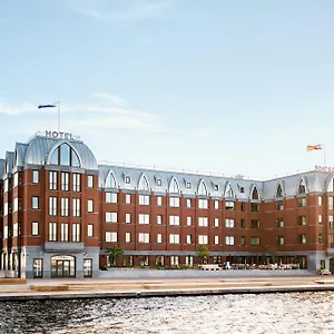 The July - Boat & Co Hotel